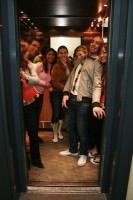 Austrálie Studium ELSIS Studenti ve výtahu